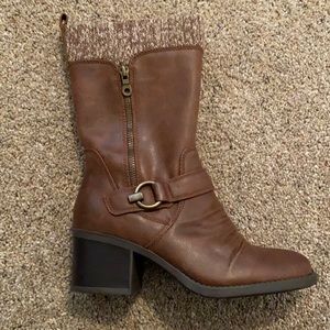 Brand new baretraps boots
